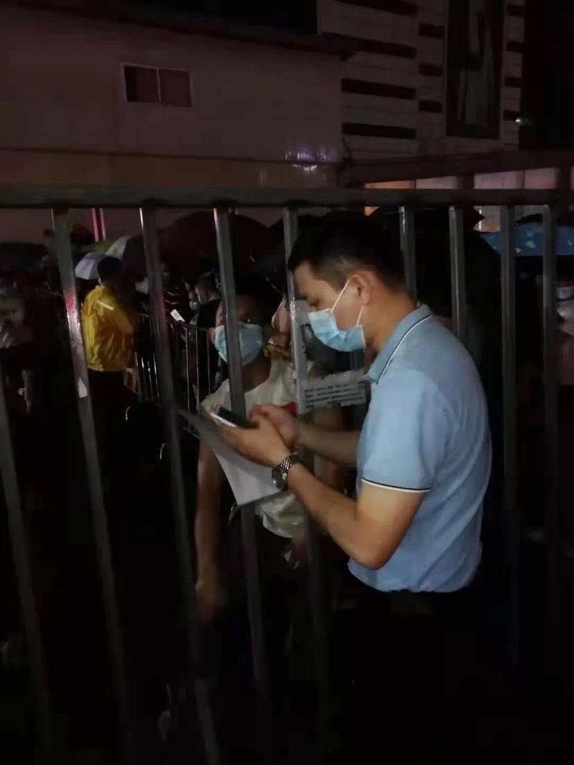 谁帮福尔摩斯戒毒